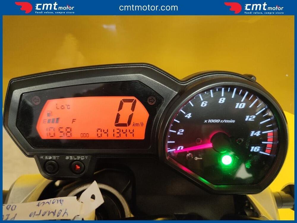 Yamaha FZ6 S2 (2007 - 11) (3)