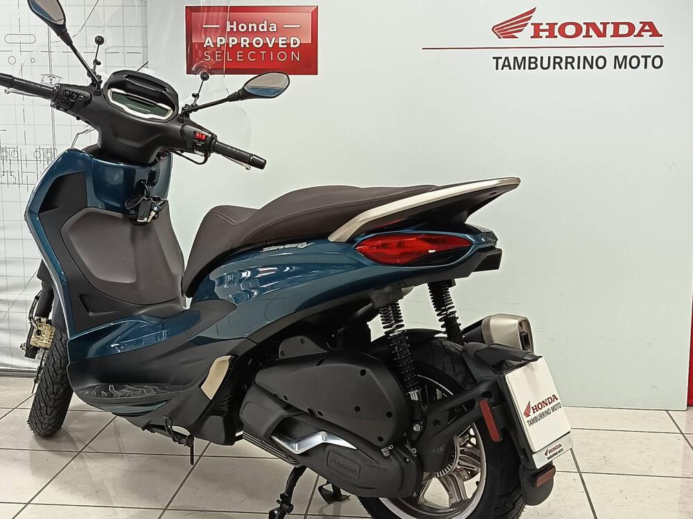 Piaggio Beverly 300 ABS-ASR (2021 - 25) (4)