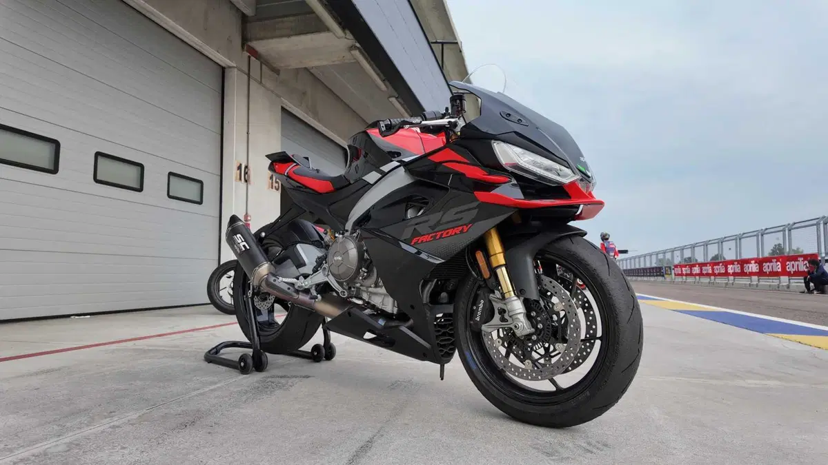 Aprilia RS 660 Factory test: la regina delle sportive medie? Pro e Contro [VIDEO E GALLERY] (4)