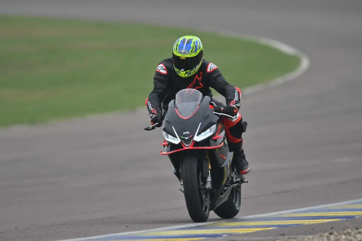 Aprilia RS 660 Factory test: la regina delle sportive medie? Pro e Contro [VIDEO E GALLERY] (6)