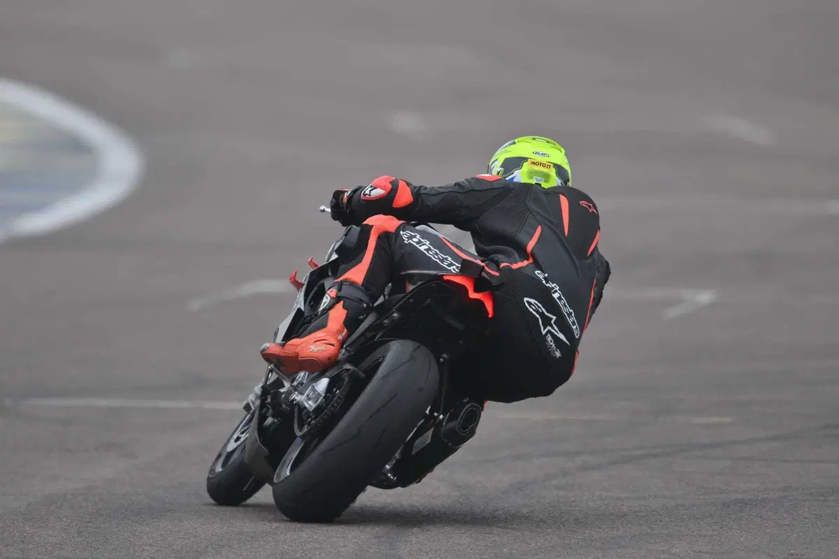 Aprilia RS 660 Factory test: la regina delle sportive medie? Pro e Contro [VIDEO E GALLERY] (7)