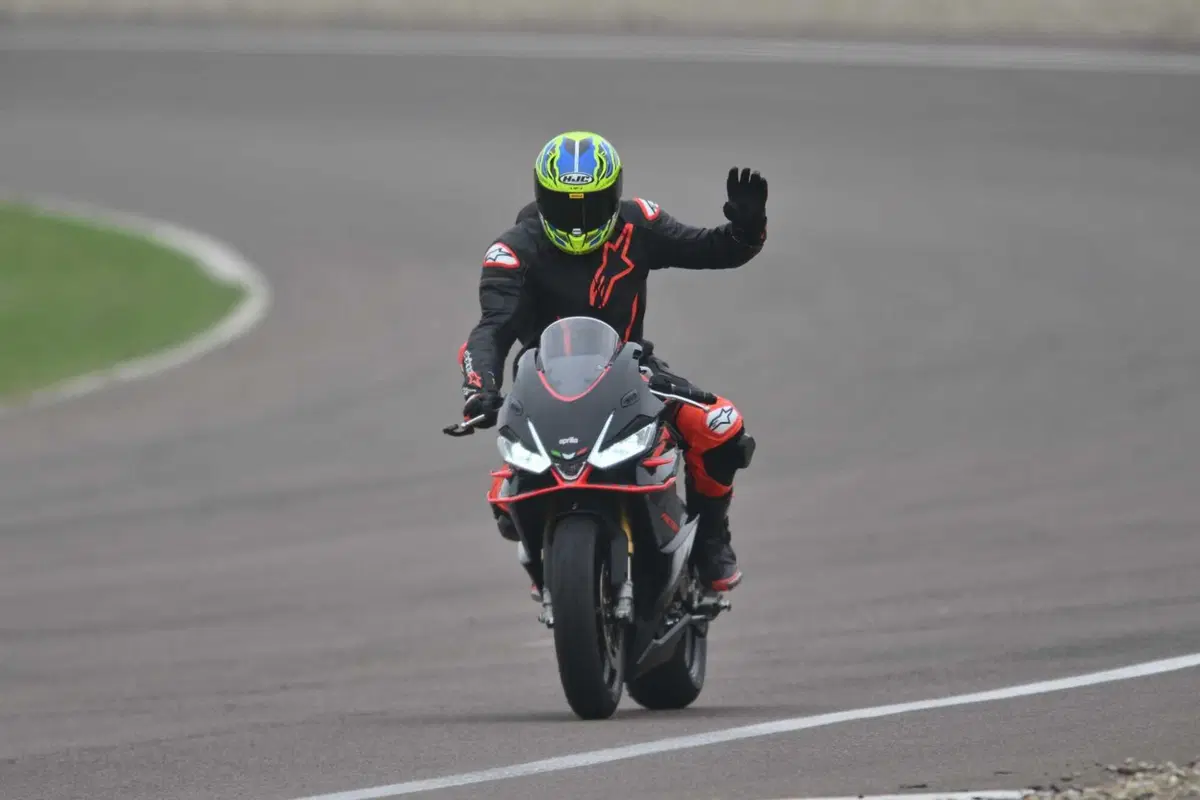 Aprilia RS 660 Factory test: la regina delle sportive medie? Pro e Contro [VIDEO E GALLERY] (8)