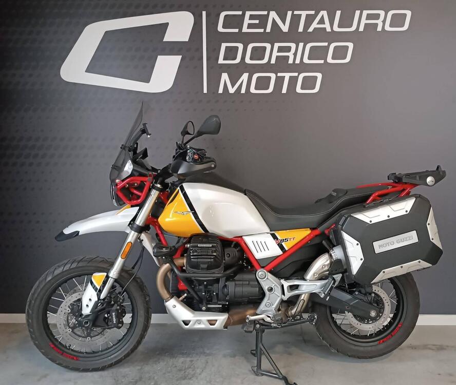 Moto Guzzi V85 TT (2021 - 23) (3)