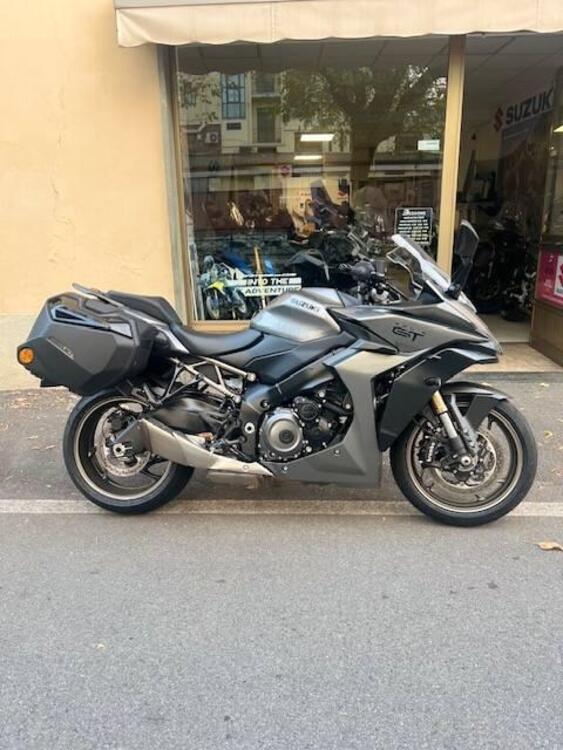 Suzuki GSX-S1000GT (2025)