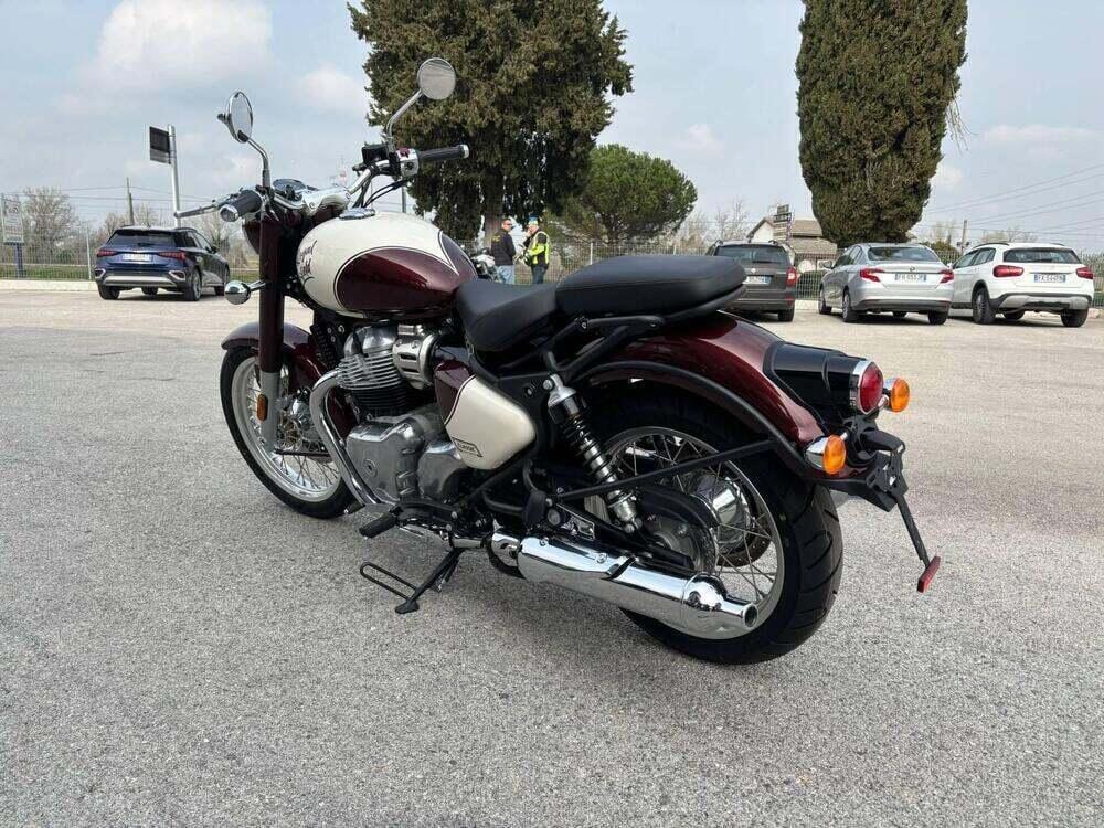 Royal Enfield Classic 650 (2025) (4)