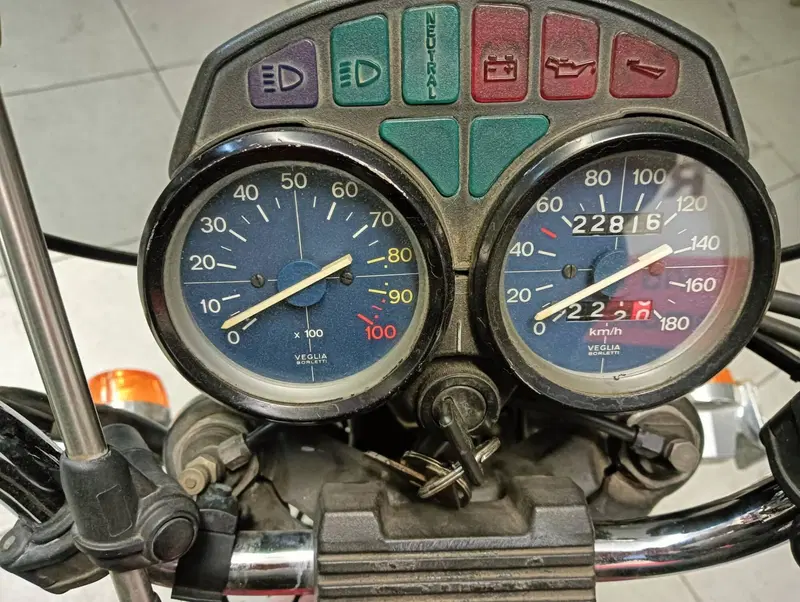 Moto Guzzi V 35 C (1983 - 88) (7)