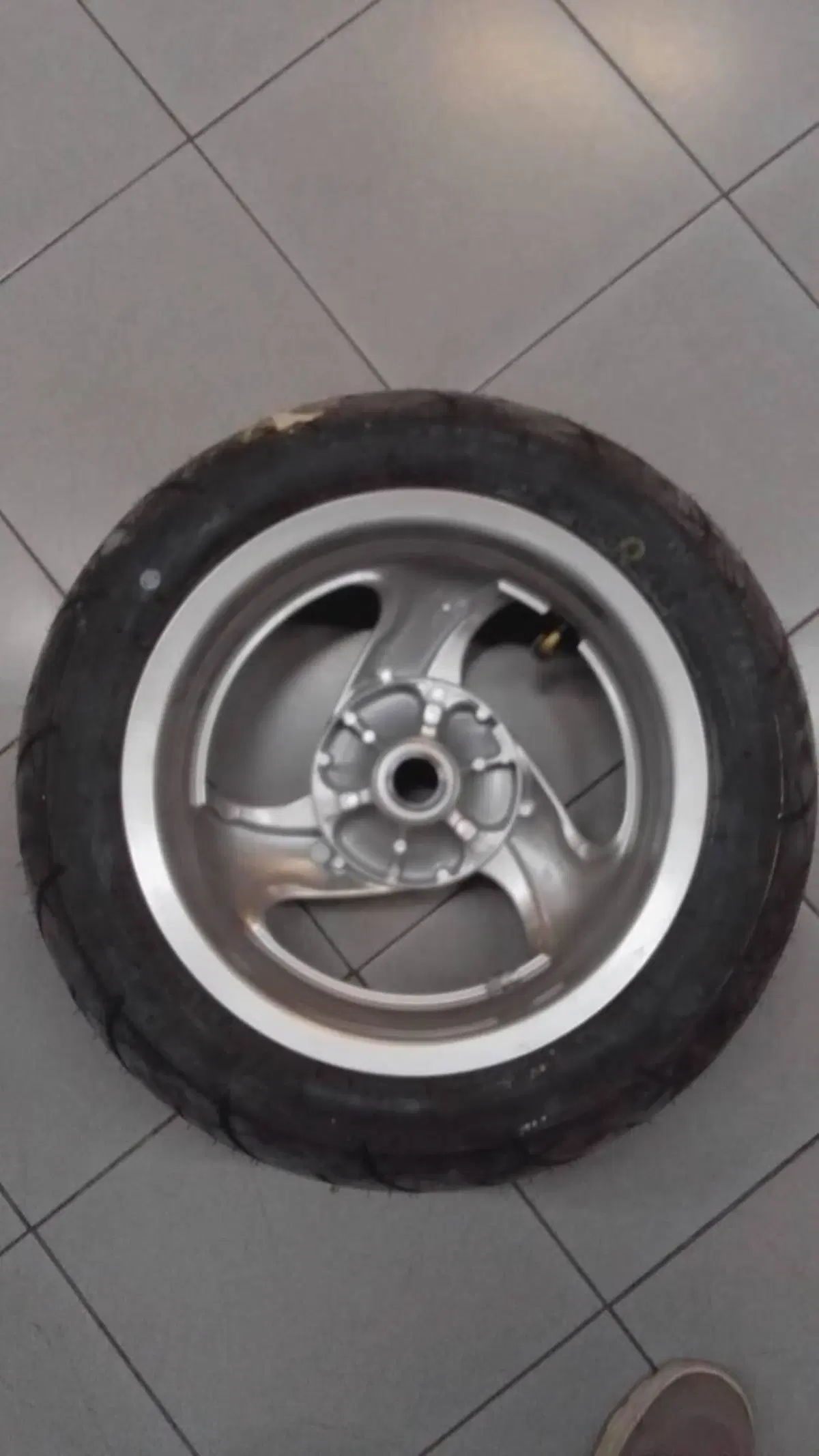 Cerchio posteriore SILVER WING Honda (2)