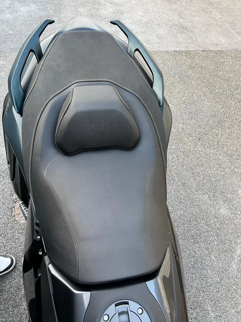 Yamaha T-Max 560 Tech Max (2022 - 24) (10)