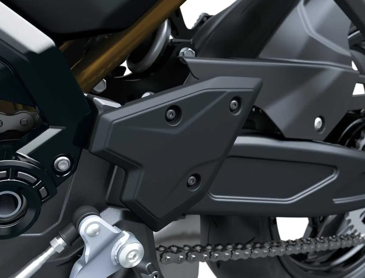 Kawasaki Z650 S 2026: più tecnologia ed ergonomia per la naked media giapponese (10)