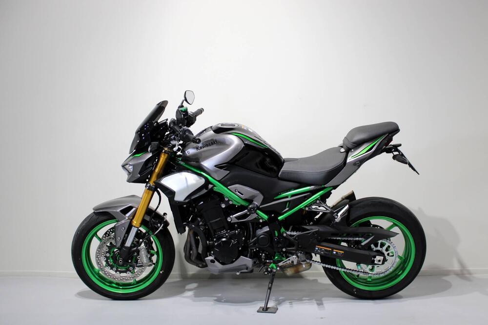 Kawasaki Z 900 SE (2025 - 26) (4)