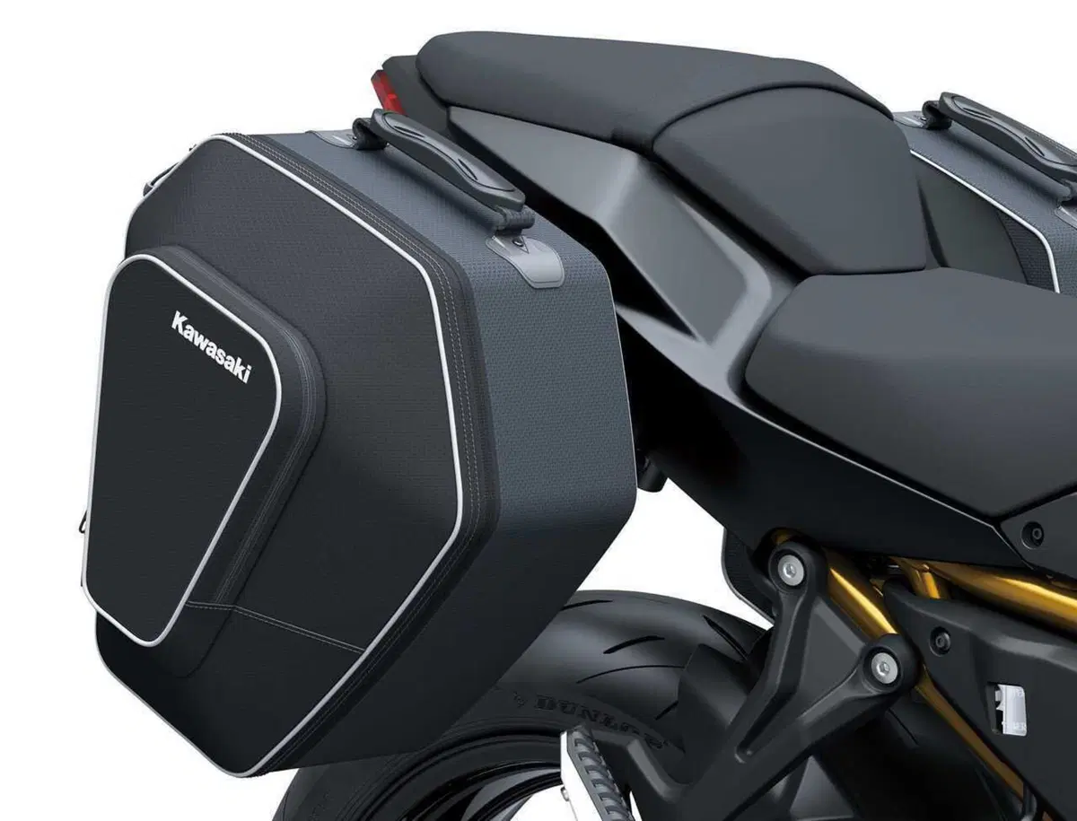Kawasaki Z650 S 2026: più tecnologia ed ergonomia per la naked media giapponese (19)