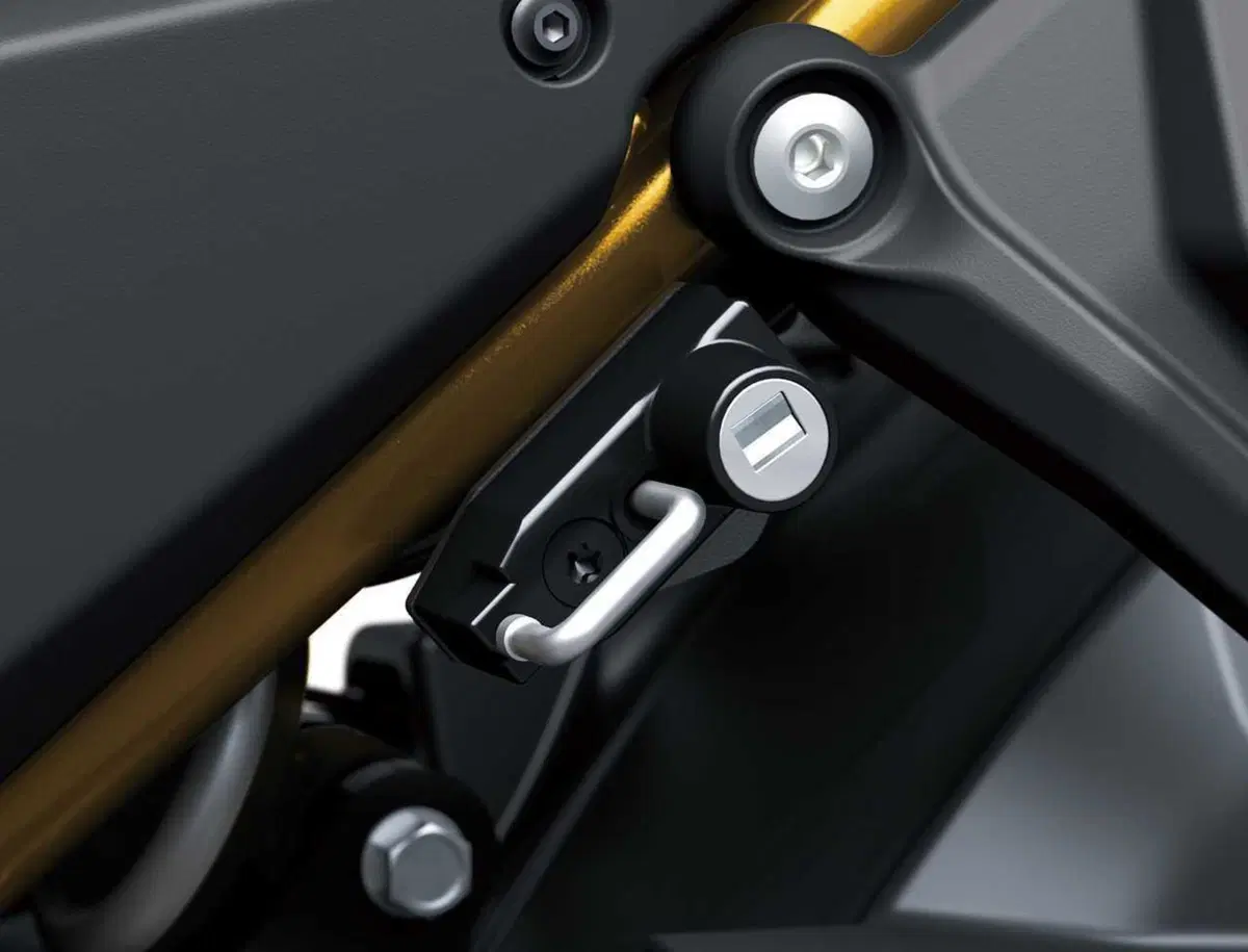 Kawasaki Z650 S 2026: più tecnologia ed ergonomia per la naked media giapponese (20)