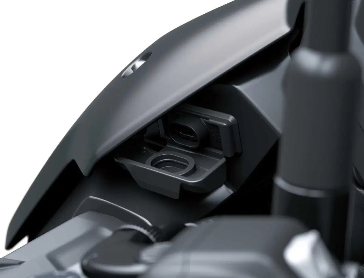 Kawasaki Z650 S 2026: più tecnologia ed ergonomia per la naked media giapponese (28)