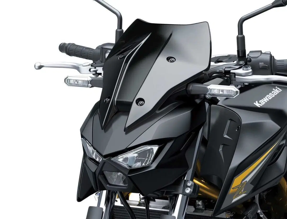 Kawasaki Z650 S 2026: più tecnologia ed ergonomia per la naked media giapponese (29)