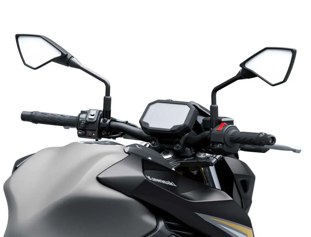 Kawasaki Z650 S 2026: più tecnologia ed ergonomia per la naked media giapponese (34)