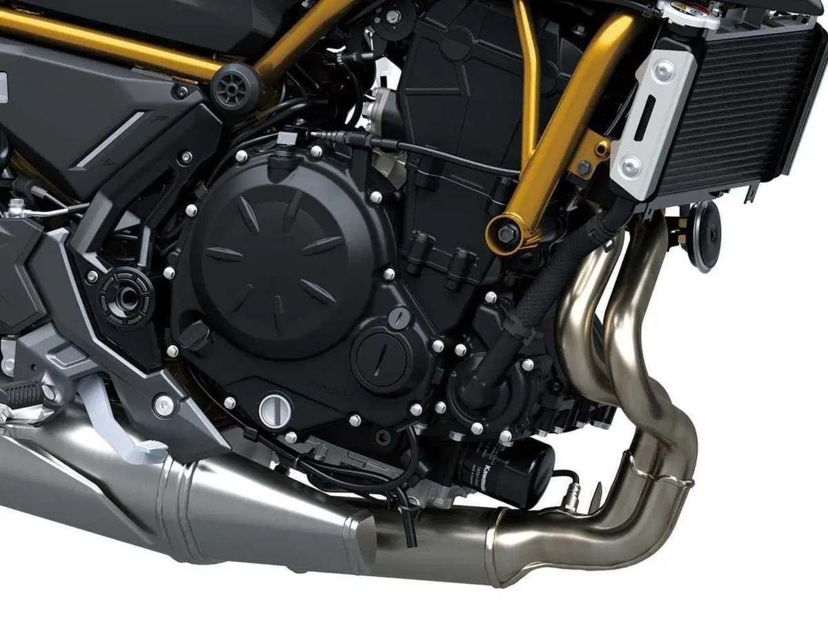 Kawasaki Z650 S 2026: più tecnologia ed ergonomia per la naked media giapponese (36)