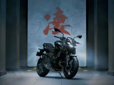 Kawasaki Z650 S 2026: pi&ugrave; tecnologia ed ergonomia per la naked media giapponese