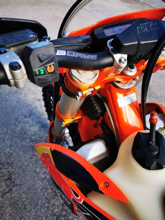 KTM 350 EXC-F Six Days (2023) (4)