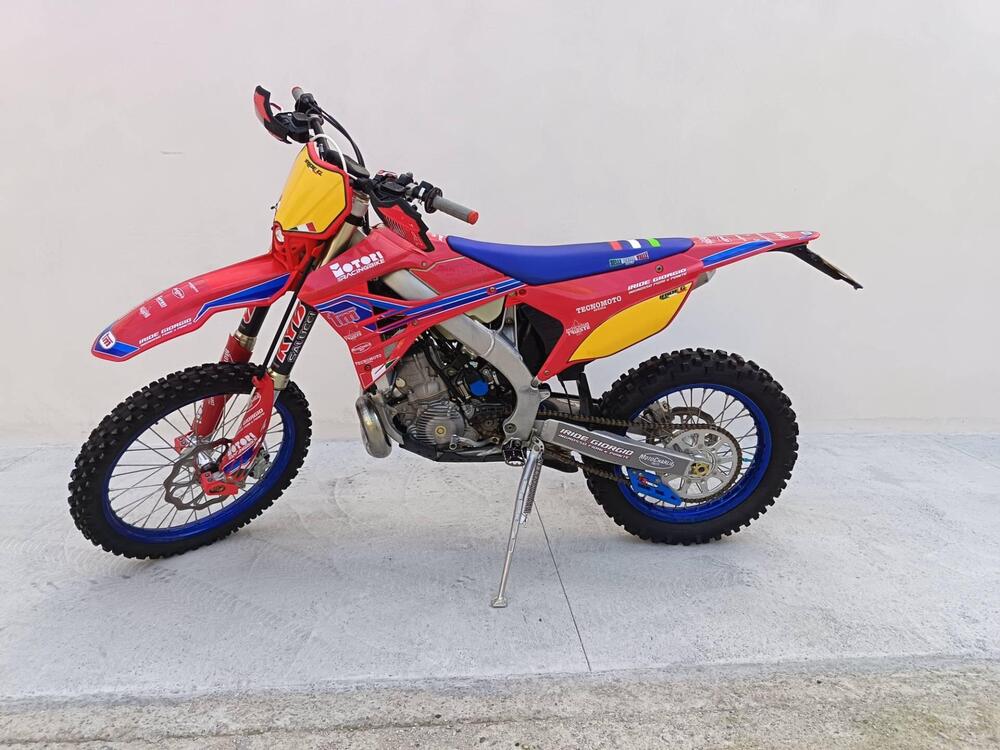 Tm Moto EN 300 Fi ES 2T (2025) (4)