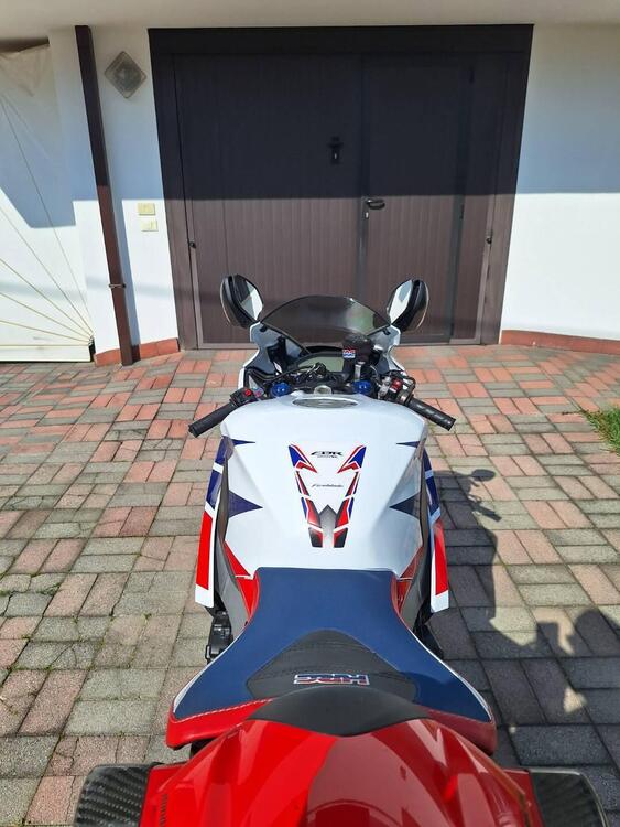 Honda CBR 1000 RR Fireblade (2012 - 16) (5)