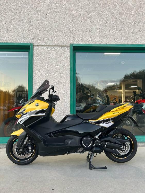 Yamaha T-Max 560 (2022 - 24) (3)