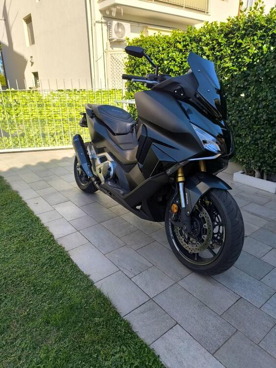 Honda Forza 750 DCT Urban (2021 - 24) (2)