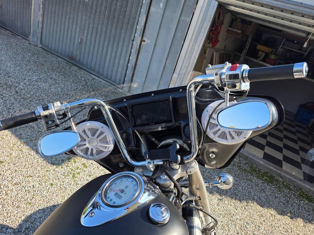 Yamaha XVS 1100 Drag Star (1999 - 06) (2)