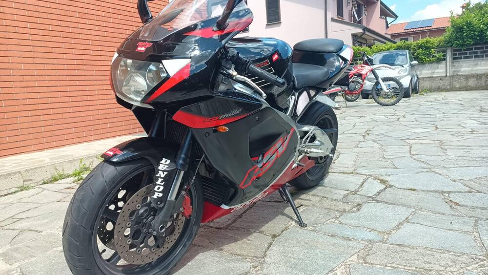 Aprilia RSV 1000 (2000 - 01) (4)