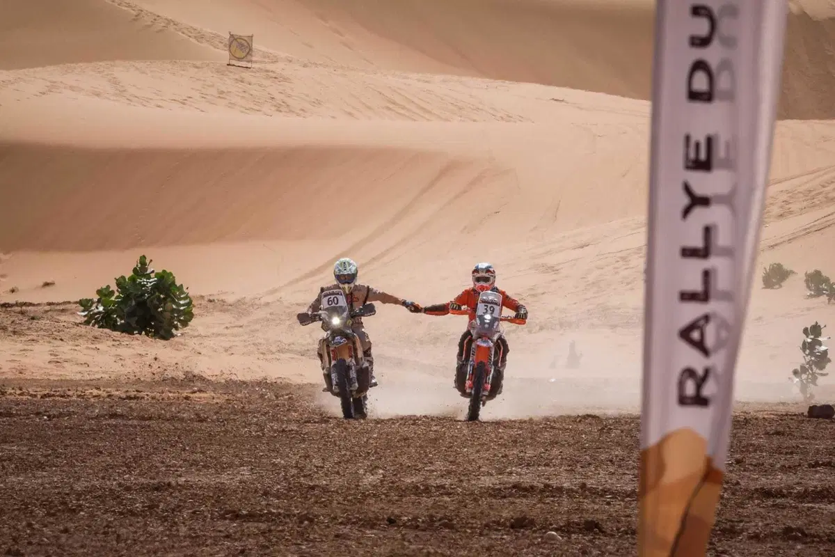 Rally-Raid. Marocco, Finale. Colpi di scena. Vincono Schareina e Loeb, trionfano Sanders e Moraes [VIDEO] (13)