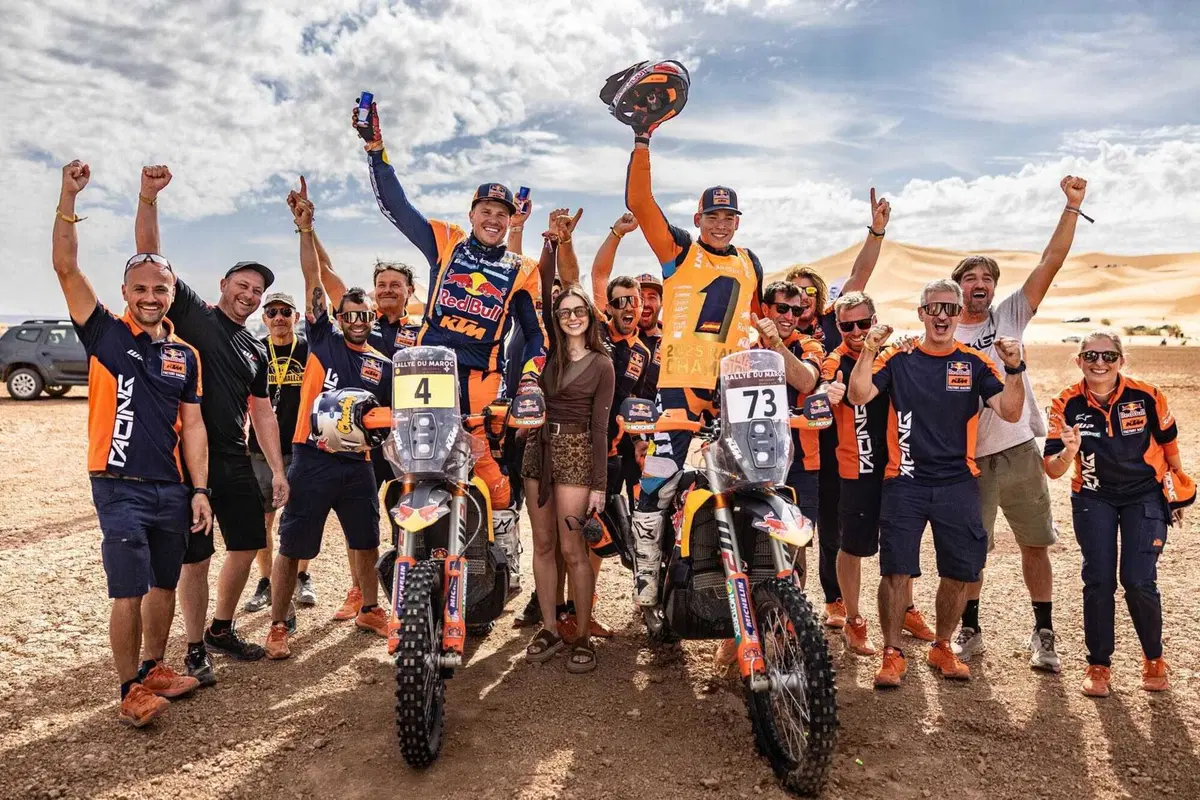 Rally-Raid. Marocco, Finale. Colpi di scena. Vincono Schareina e Loeb, trionfano Sanders e Moraes [VIDEO] (15)