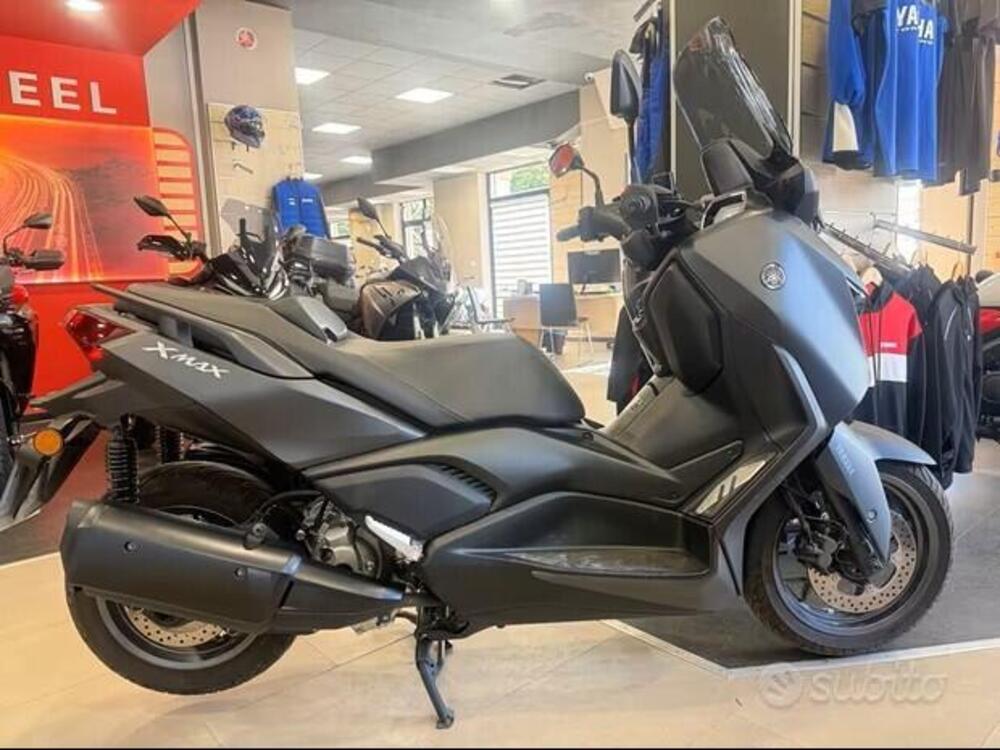Yamaha X-Max 300 (2021 - 24) (3)