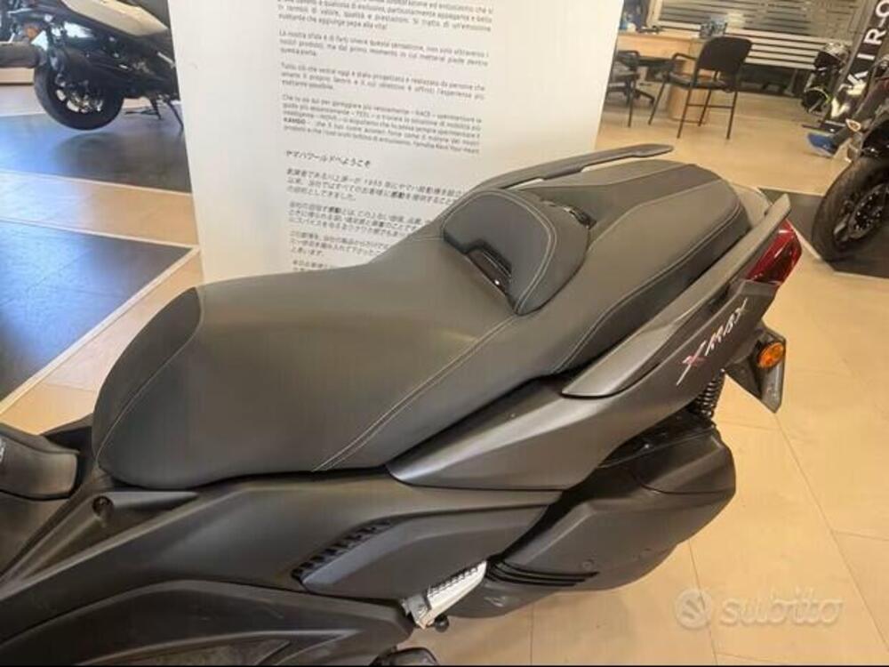 Yamaha X-Max 300 (2021 - 24) (4)