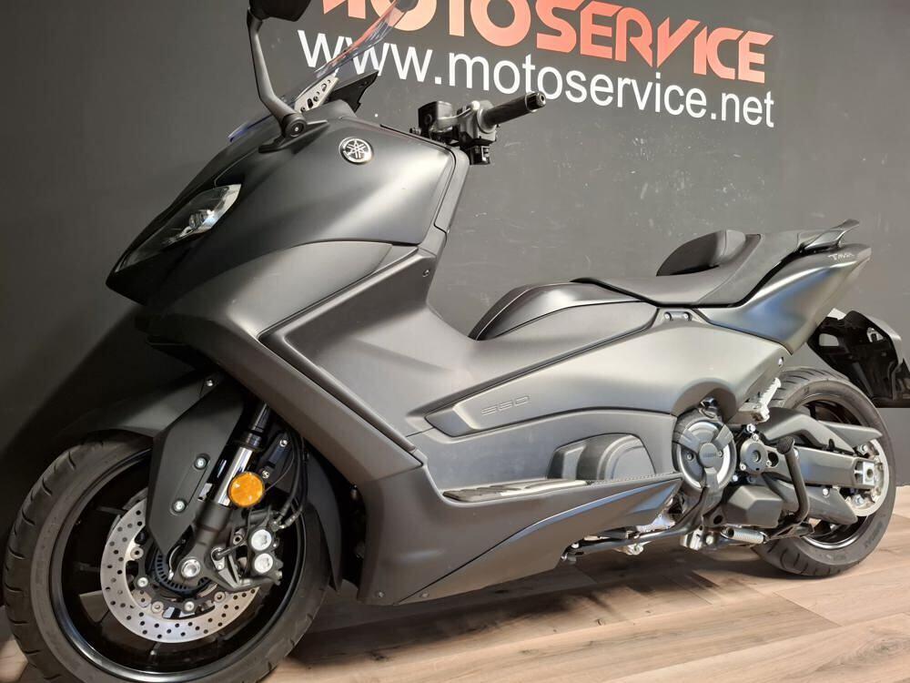 Yamaha T-Max 560 (2025) (2)