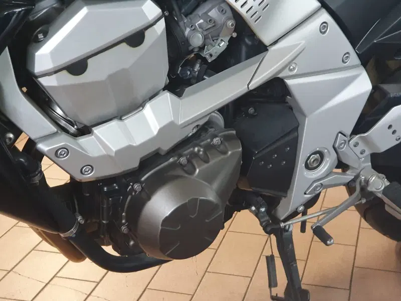 Kawasaki Z 750 (2007 - 14) (4)
