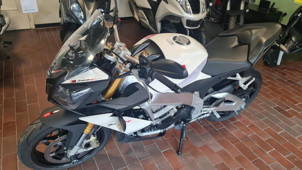 Aprilia Tuono V4 R (2011 - 15) (5)