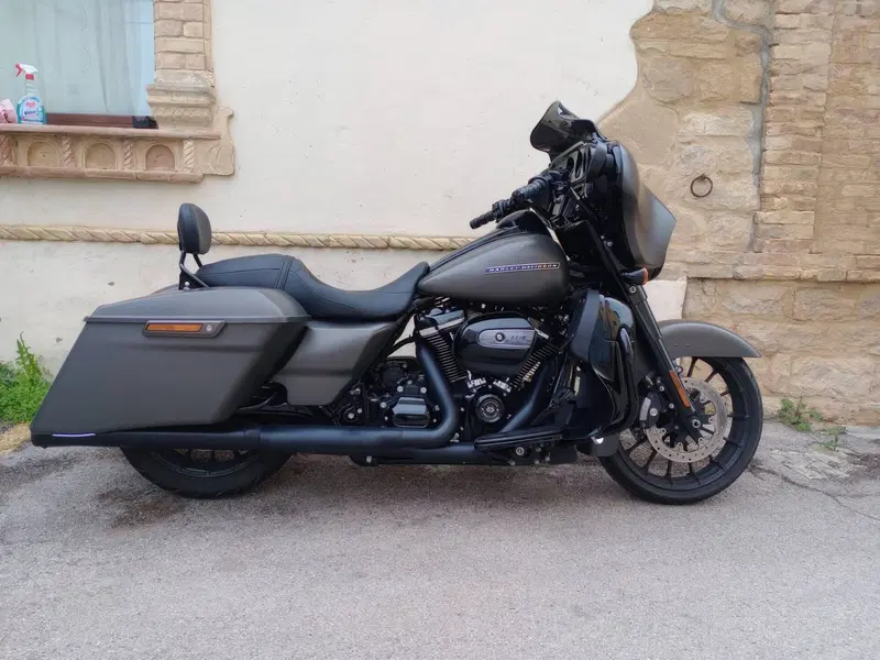 Harley-Davidson 114 Street Glide Special (2019 - 20) - FLHXS
