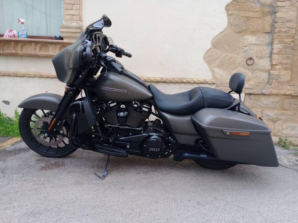 Harley-Davidson 114 Street Glide Special (2019 - 20) - FLHXS (3)