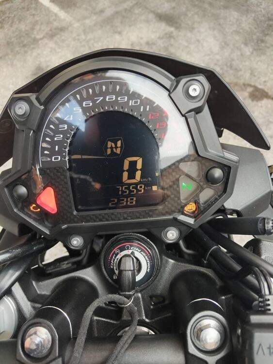 Kawasaki Z 400 (2023) (5)