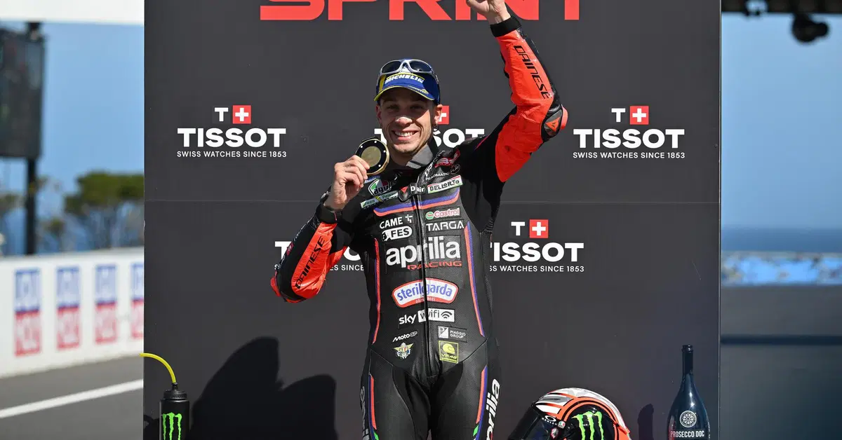 MotoGP 2025. GP dell'Australia. Marco Bezzecchi: "Mi piacerebbe fare il miracolo domani. Il gabbiano? Era enorme, mi spiace" [VIDEO]