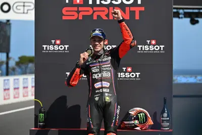 MotoGP 2025. GP dell'Australia. Marco Bezzecchi: "Mi piacerebbe fare il miracolo domani. Il gabbiano? Era enorme, mi spiace" [VIDEO]