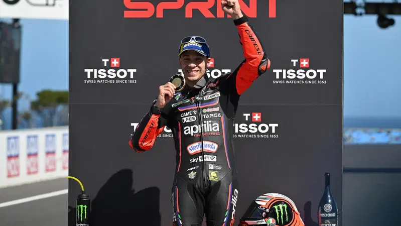 MotoGP 2025. GP dell'Australia. Marco Bezzecchi: "Mi piacerebbe fare il miracolo domani. Il gabbiano? Era enorme, mi spiace" [VIDEO]