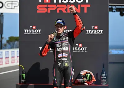 MotoGP 2025. GP dell'Australia. Marco Bezzecchi: Mi piacerebbe fare il miracolo domani. Il gabbiano? Era enorme, mi spiace [VIDEO]
