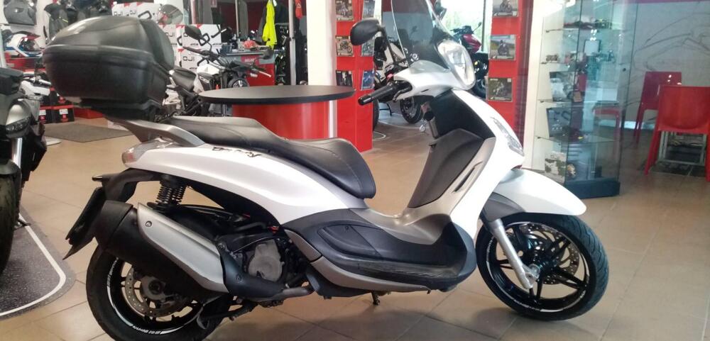 Piaggio Beverly 350 ABS (2016 - 20)