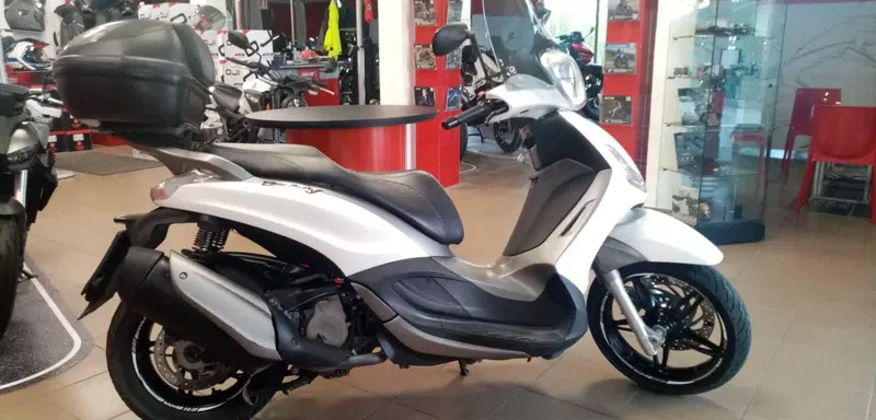 Piaggio Beverly 350 ABS (2016 - 20)