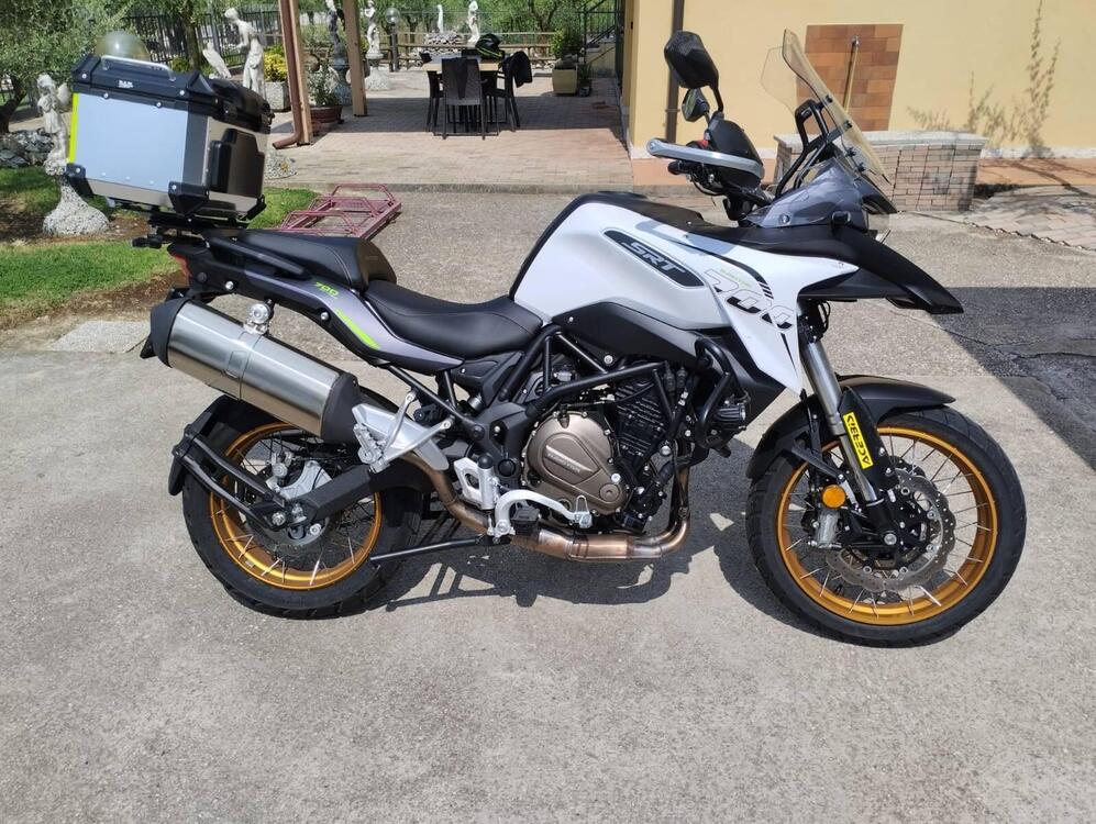 QJ Motor SRT 700 SX (2025) (4)