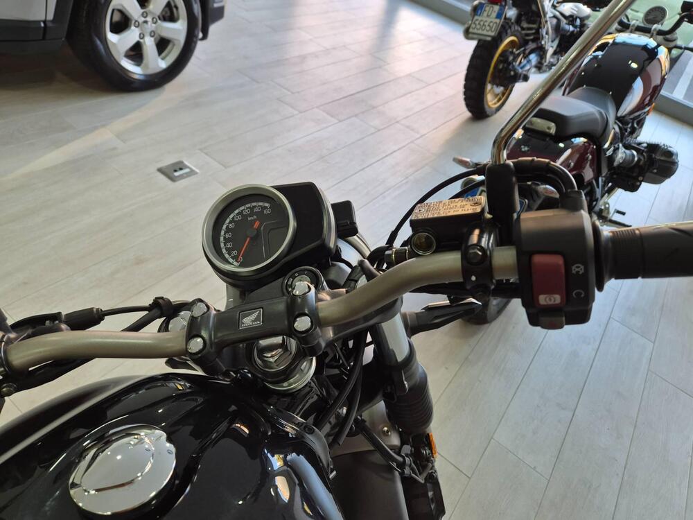 Honda CB 300 R (2022 - 25) (4)