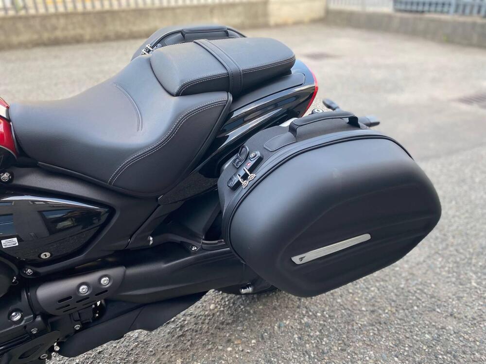 Triumph Rocket 3 Storm R (2024 - 25) (4)