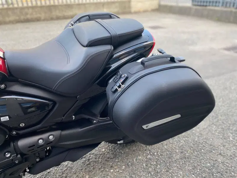 Triumph Rocket 3 Storm R (2024 - 26) (4)