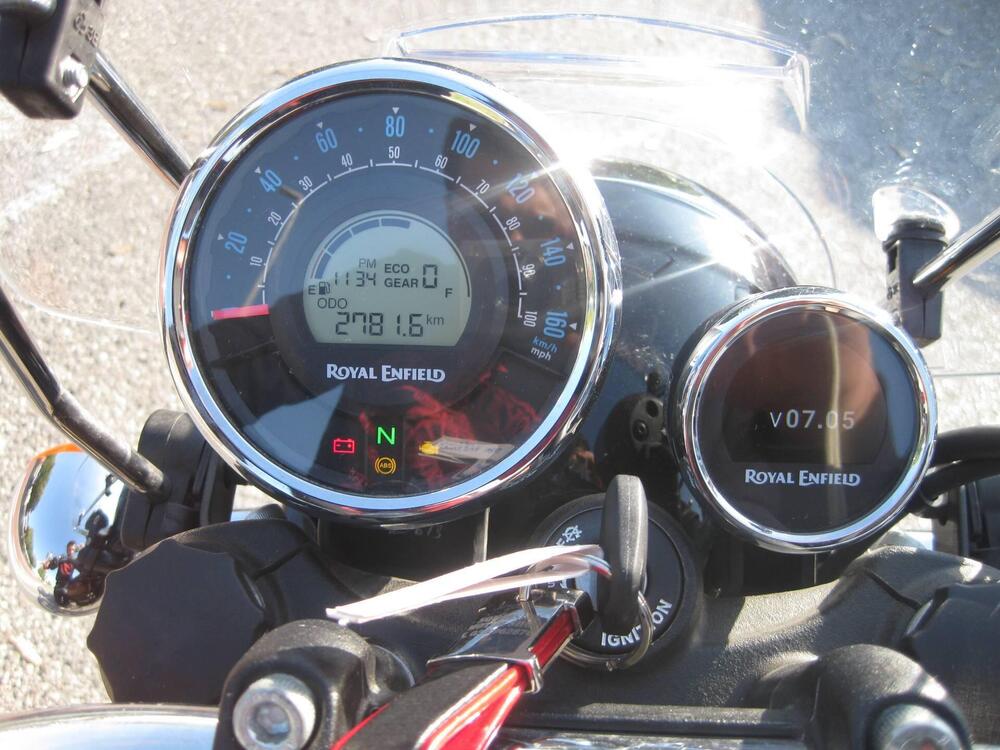 Royal Enfield Meteor 350 Supernova (2021 - 25) (5)