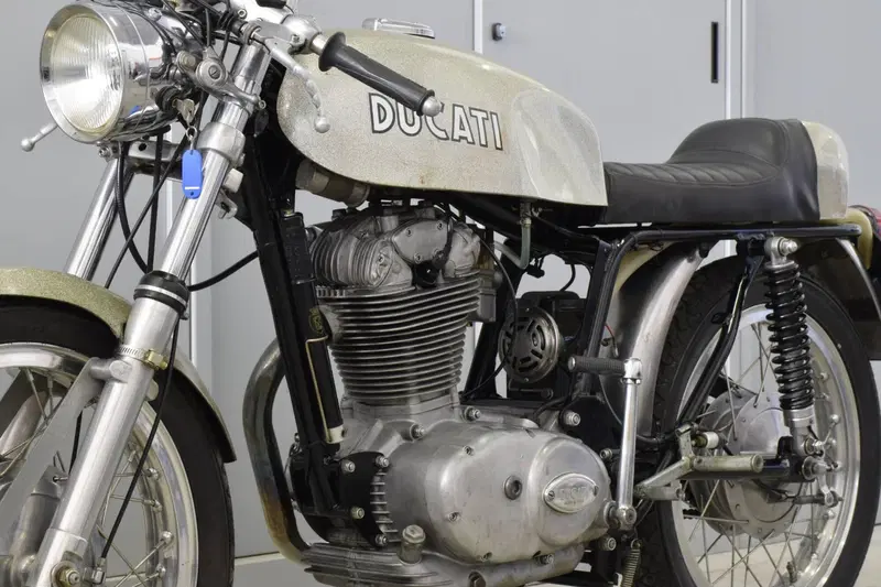 Ducati Mark 3 450 Desmo (3)